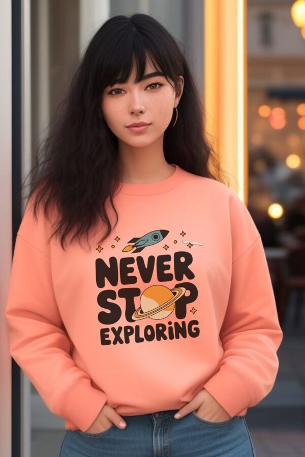 Sweatshirt for women | Exploring - Image 3